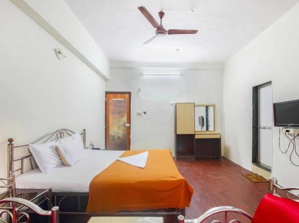 Hotel Evergreen Bombay Exterior foto